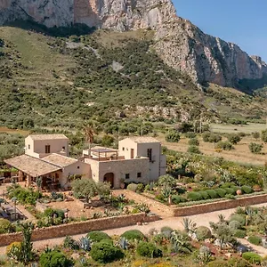Baglio Giammaccaro Bed & Breakfast Castelluzzo